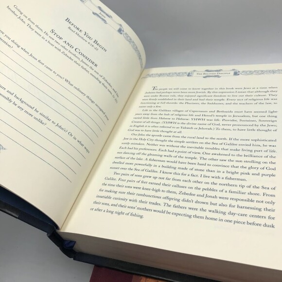 Beth Moore Set of 2 Hardback Christian Reflection Books Jesus and John - Picture 12 of 14